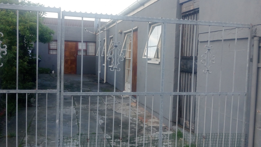 3 Bedroom Property for Sale in Eastridge Western Cape